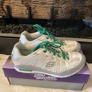 Skechers Women’s Silver/ White/Green Sneaker